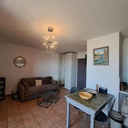 4 Couchages Avec Parking Au Grau D'agde Apartamento *
